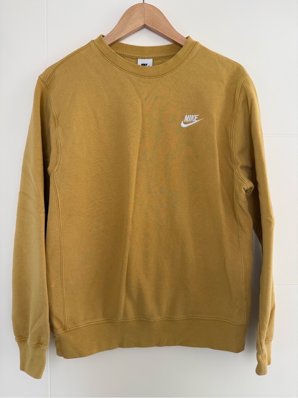 Nike Crewneck Sweatshirt, size small.